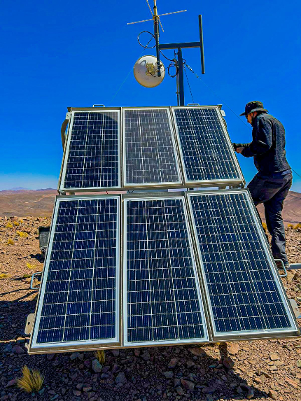 Sistema de energía solar utilizado en una instalación de comunicaciones